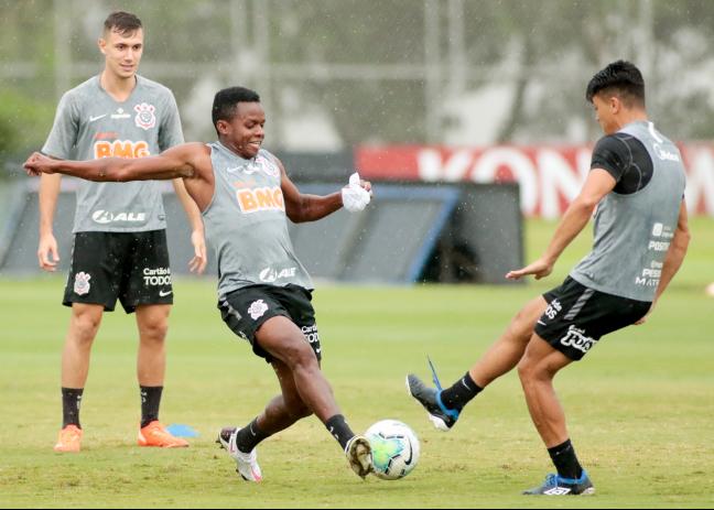 Corinthians terá mudanças no time titular para o duelo contra o Flamengo