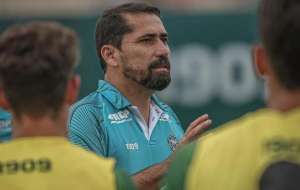 Muralha fora! Coritiba tem caminhão de desfalques para evitar queda