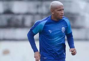 Sem espaço no Atlético-MG, volante se aproxima do Juventude