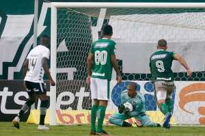 Goleiro do Botafogo após nova derrota: 