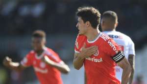 Descalibrado, VAR não consegue checar gol do Internacional diante do Vasco