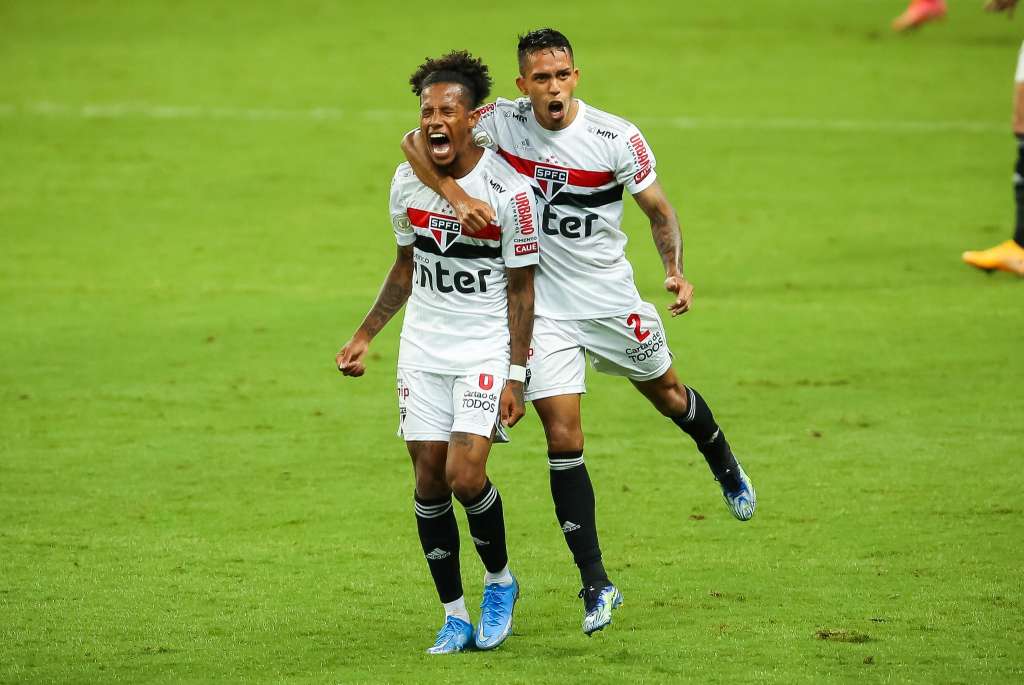 Grêmio 1 x 2 São Paulo – Tricolor vence de virada e segue sonhando com título