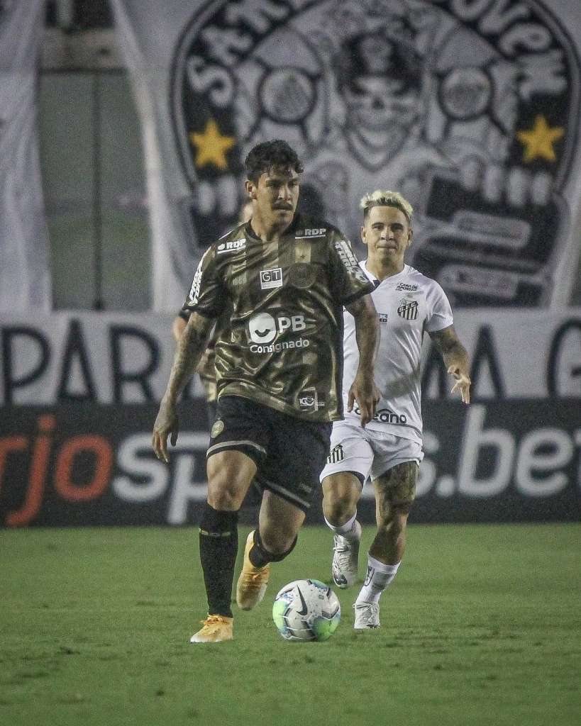 O Coritiba perdeu para o Santos por 2 a 0 e foi rebaixado à Série B do Brasileirão. Foto: Twitter/Coritiba