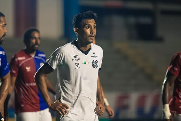 Acertado com o Brusque, volante rescinde com o Figueirense