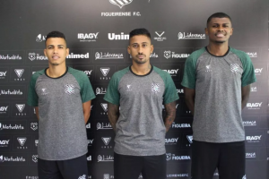 ​Catarinense: Visando estreia, Figueirense apresenta três novos jogadores para o meio