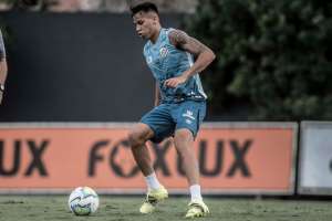 Kaio Jorge sofre lesão na coxa e desfalca o Santos no clássico com o Corinthians