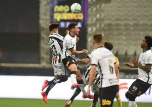 Santos x Corinthians - Muito mais do que um clássico