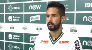 Botafogo quer lateral do Coritiba, com passagens por Atlético-GO e Ponte Preta