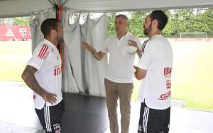 Em apresentação, Hernán Crespo promete um São Paulo competitivo e pede paciência