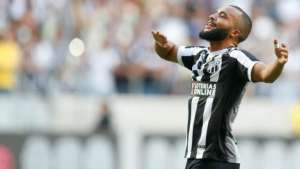 A caminho do Fluminense, lateral se despede do Ceará: 'Eternamente grato'