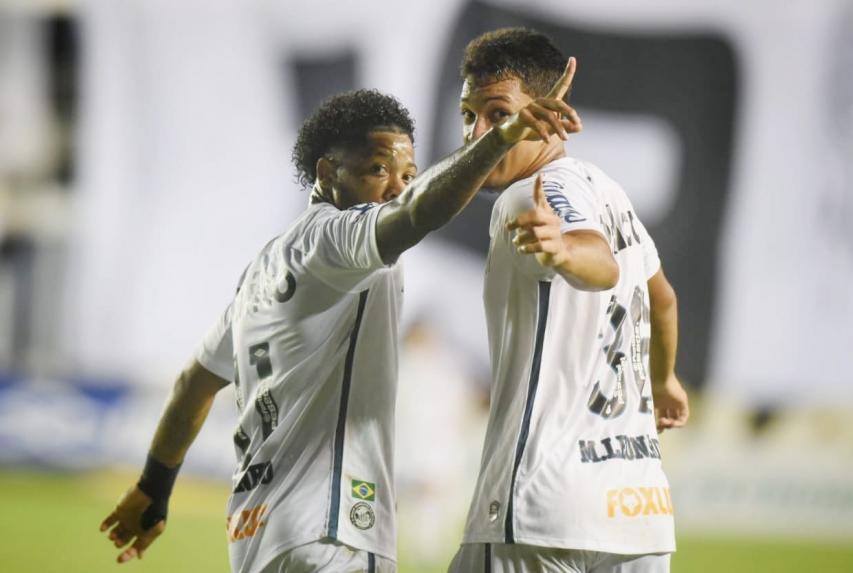 BRASILEIRÃO: Santos vence clássico contra o Timão; Palmeiras perde em Curitiba