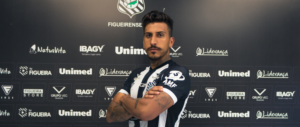 Figueirense acerta com revelação do Sport e ex-atacante do Guarani