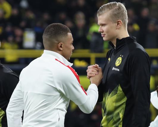 Técnico de gigante europeu compara dupla de ataque a CR7 e Messi