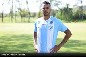 Lateral-direito que conquistou acesso em 2021 deve assinar com clube rebaixado