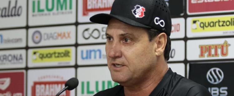 Pernambucano: Apresentado no Santa Cruz, técnico valoriza ‘gringos’ Jesus e Sampaoli