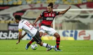 Flamengo busca ganhar 'final' com o Inter para ter vantagem na última rodada