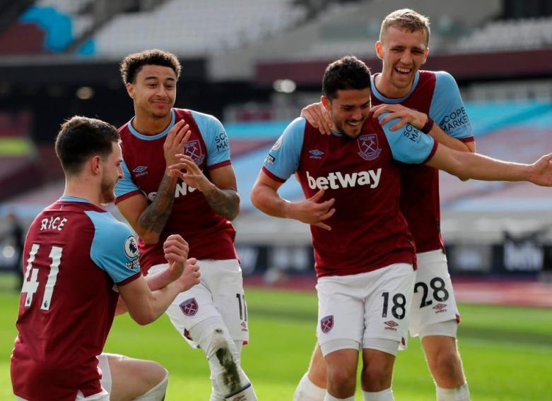 INGLÊS: Em grande fase, West Ham bate Tottenham e cola nos líderes