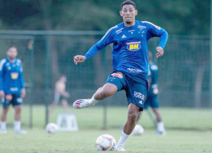 Mineiro: Atacante é afastado do Cruzeiro por causa de problema cardíaco