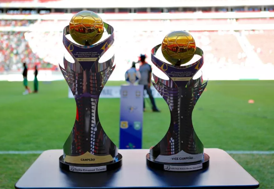 CANDANGÃO: Unaí vence Formosa em jogo de sete gols e Samambaia empata com Sobradinho