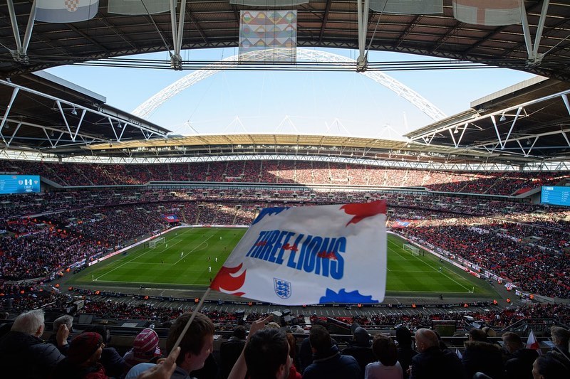 Inglaterra libera presença de até 10 mil torcedores nos estádios a partir de maio