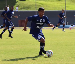 Paulista A2: Rio Claro oficializa chegada de meia rodado no futebol paranaense