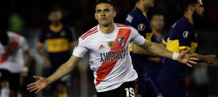 Palmeiras intensifica negociação por atacante do River Plate