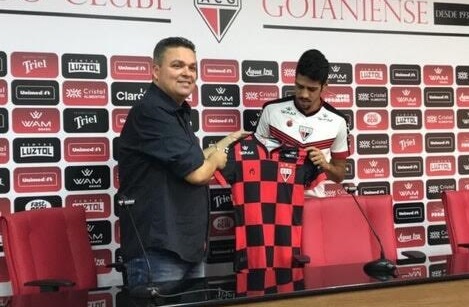 Goiano: Atacante comemora retorno ao Atlético-GO: “Muito feliz”