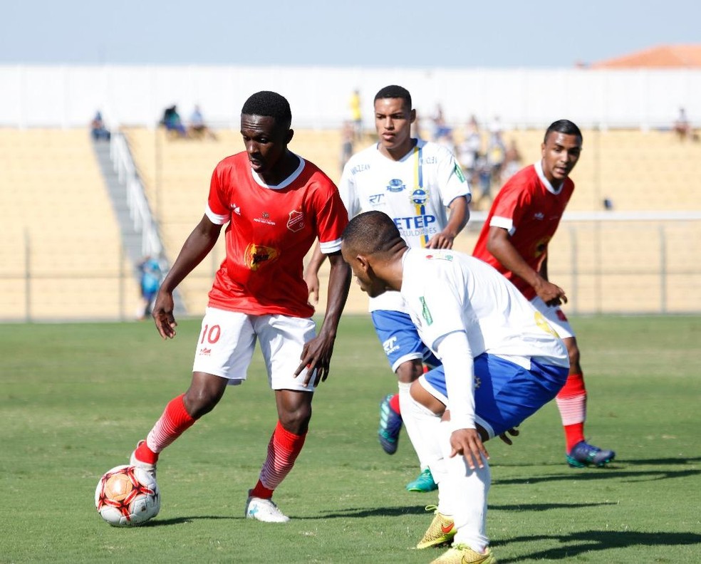 Mineiro: Boa Esporte anuncia a contratação de Eto’o do Brasil