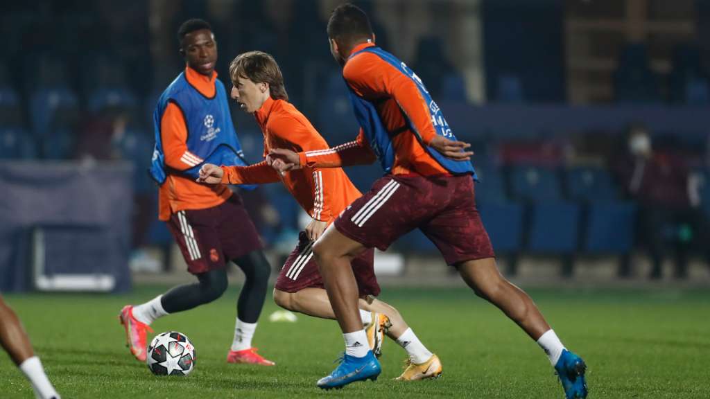 Desfalques não tiram a confiança de Zidane para o duelo com a Atalanta na Itália