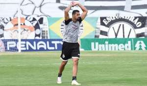 Com alterações no estado clínico devido à Covid-19, zagueiro é afastado no XV