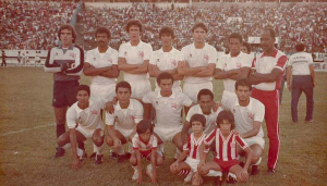 Luto! Covid-19 tira a vida de ex-atacante de grandes times do Brasil dos anos 1980