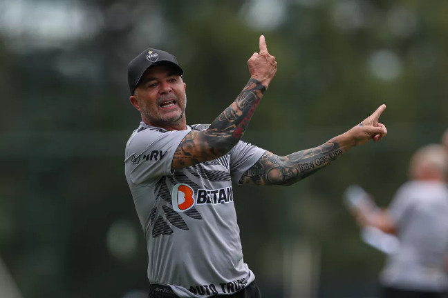 Técnico ex-Atlético Mineiro está próximo de acerto com clube francês