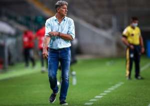 Time do Brasileirão encaminha acerto com Renato Gaúcho