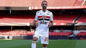 São Paulo decide não renovar o contrato do lateral espanhol