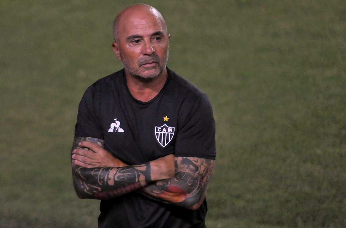 No adeus a Sampaoli, Atlético-MG recebe o Palmeiras para confirmar o 3º lugar