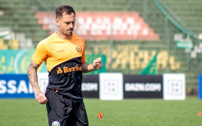 Gaúcho: Lateral do Ypiranga espera um bom desempenho do time no estadual