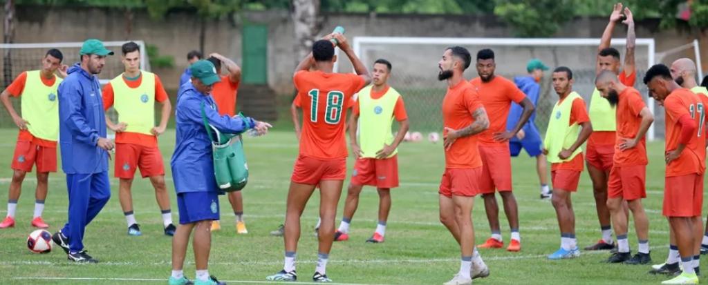 Dos nove reforços, Guarani terá dois titulares na estreia e três vetados