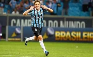 Máxi Rodríguez, ex-Grêmio e Vasco, pode acertar com clube rebaixado à Série C