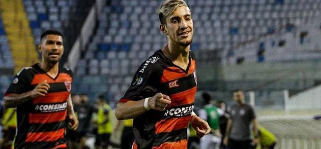 Oeste negocia com clube do Brasileirão para manter seu artilheiro na Série B