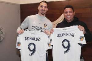 Astro do Milan revela idolatria por atacante ex-seleção brasileira