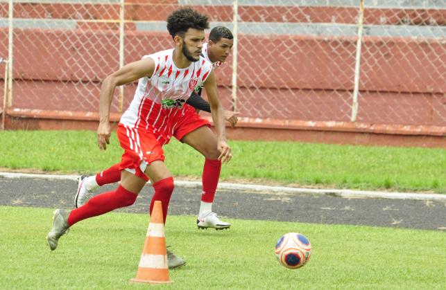 Paulista A3: Noroeste anuncia lateral-esquerdo que estava na Ferroviária