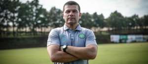 Técnico Umberto Louzer tem atrito com diretoria e ameaça deixar Chapecoense