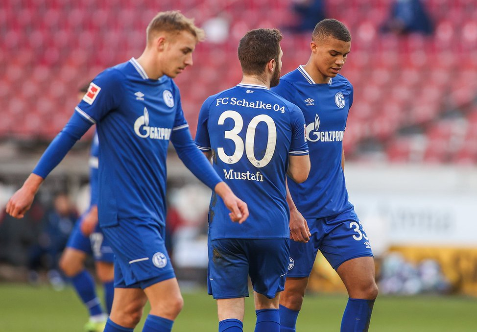 Alemão: Perto de ser rebaixado, Schalke 04 demite técnico e diretor esportivo