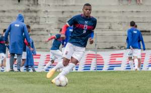 Na mira de times do Brasileirão, promessa do Paraná deve ir para o mundo árabe