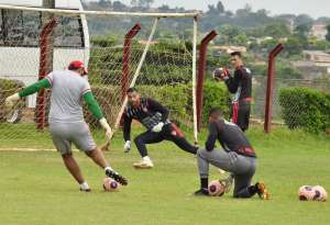 Paulista A3: Antes da estreia, treinador de goleiros do Noroeste diz: 'Bem servidos'