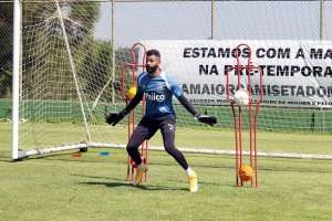 Fábio Moreno aguarda testes de Covid-19 para definir a Ponte Preta