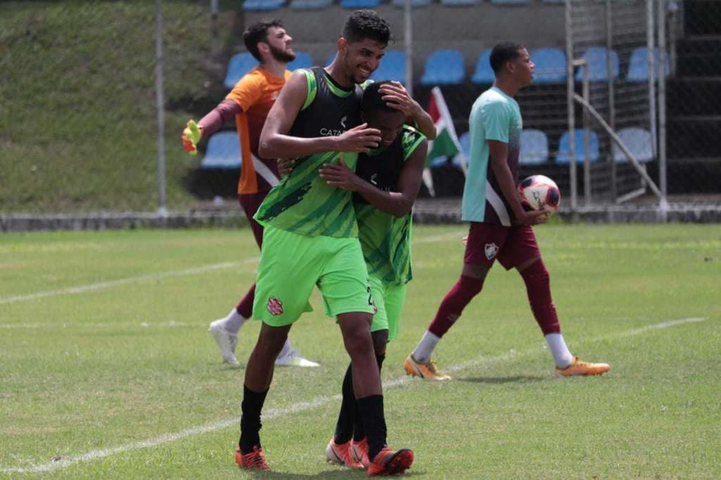 Gabriel Pajé quer fazer história com a camisa do Bangu. Foto: Caio Almeida/Bangu