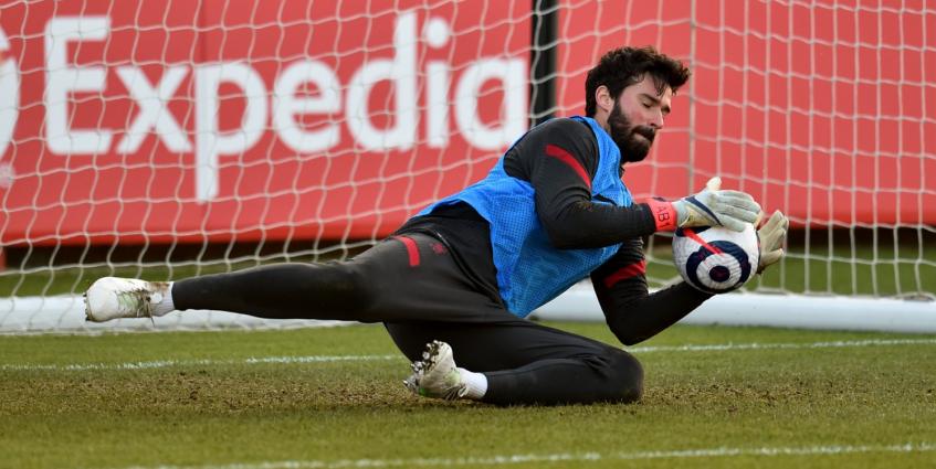 Klopp confirma retornos de brasileiros ao Liverpool na quinta-feira