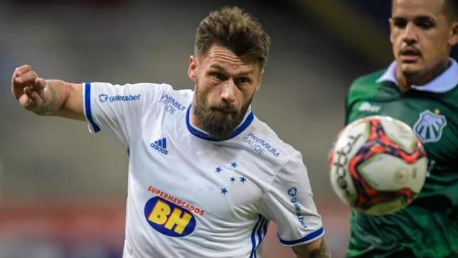 MINEIRO: Cruzeiro perde para a Caldense e América vence mais uma