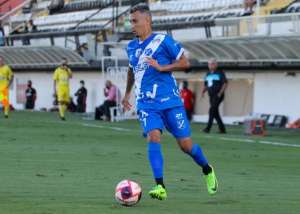 Paulista A2: Atacante testa positivo para covid-19 e desfalca o Taubaté